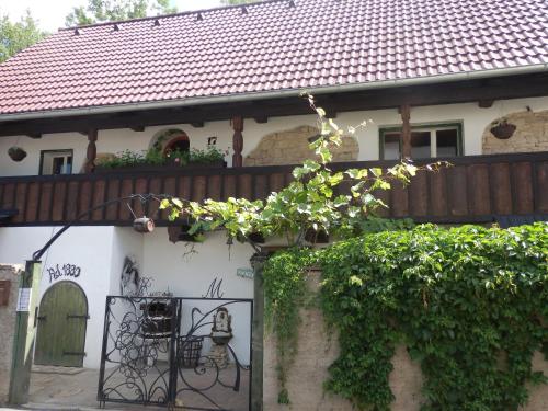 Iekārtas, Rodinné vinařství Mikulenkovi (Rodinne vinarstvi Mikulenkovi) in Velké Žernoseky