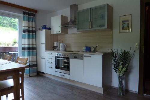 Kitchen, Pension Muhle in Thumersbach