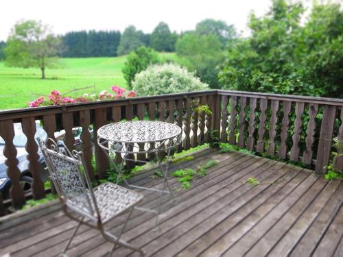 B&B Siegsdorf - Apartment-Foelslhof - Bed and Breakfast Siegsdorf