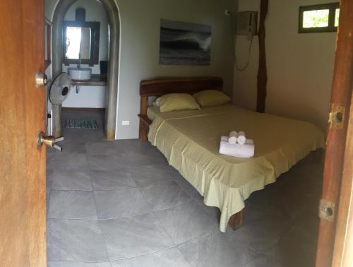 1 queen bed