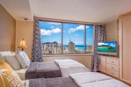 Hawaiian Monarch Penthouse 402