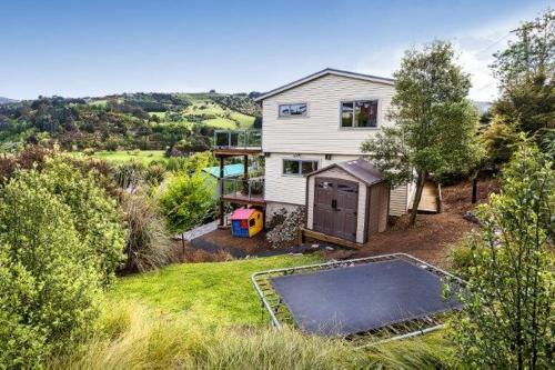 Garden, Baldwin Street BnB  in North Dunedin