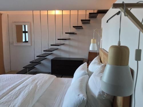 Shorebreak Studio Apartments