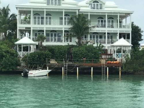February Point Resort BB1