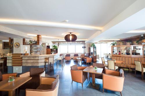 Parc Hotel Tyrol - image 11