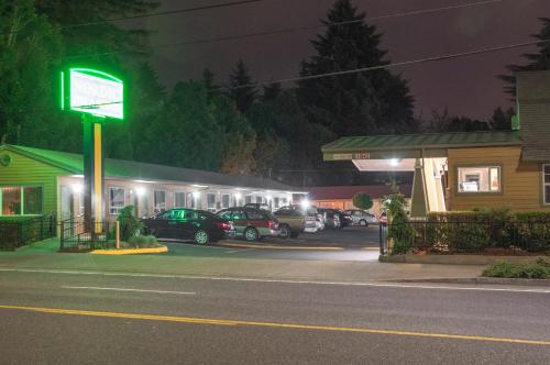 Nordic Inn and Suites