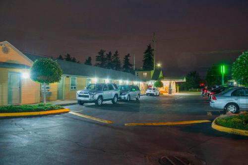 Nordic Inn and Suites