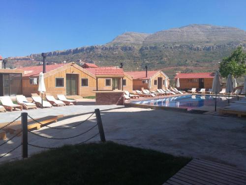 泳池, 法拉雅木屋 (Villetta di Faraya) in 法拉雅