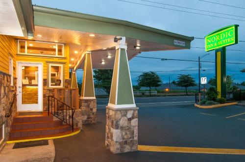 Nordic Inn and Suites - 숙소 외관