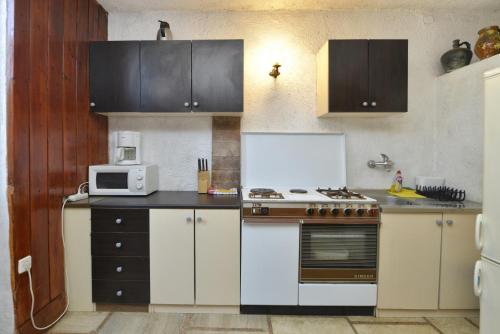 廚房, Villa Funtana in 馮塔納