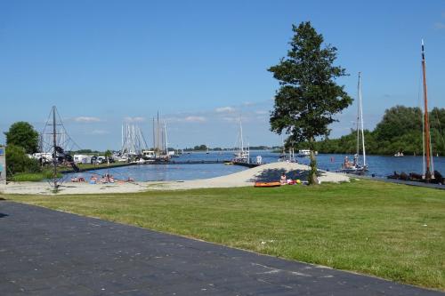 vakantiehuisgalamadammen met ligplaats boot