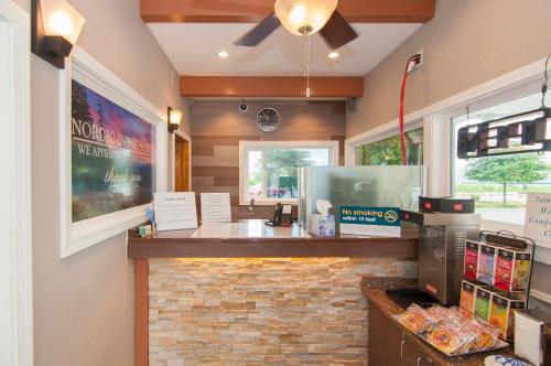 Nordic Inn and Suites