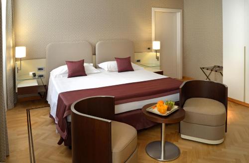 Hotel Palazzo Esedra - image 2