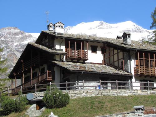 Il Piccolo Residence - Accommodation - Gressoney-La-Trinité