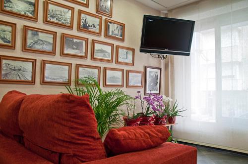 Hotel Marina - image 3