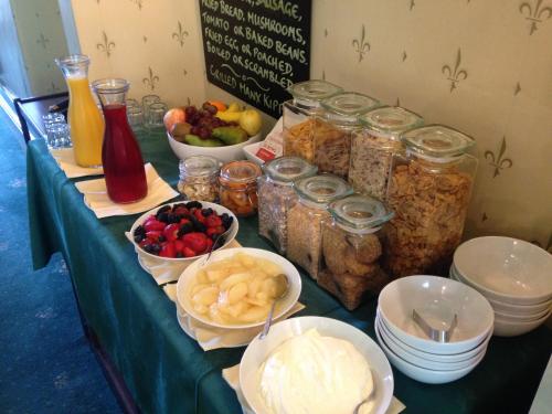 Rostrevor Hotel - Guest House - image 9