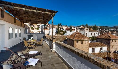 Three Bedroom Penthouse Apartment with Terrace  image 6