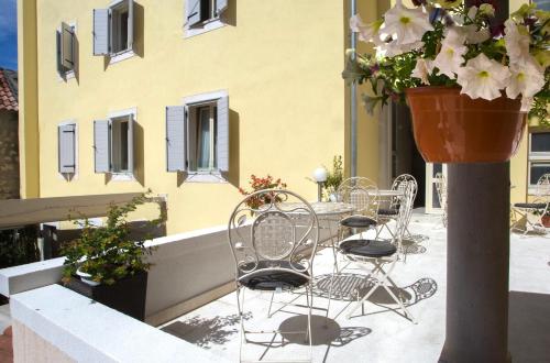 Aspalathos Residence - image 10