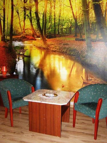 Hotel Hubert Nové Zámky - image 2