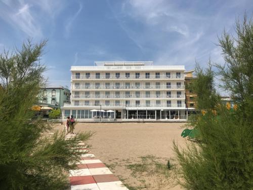 Stellamare - image 11