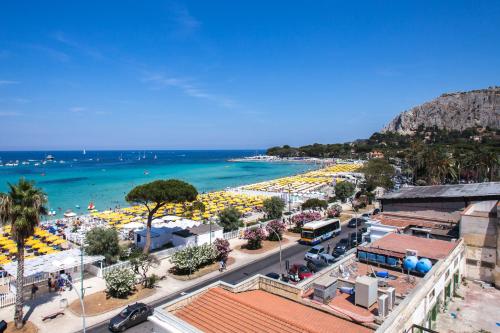 Kilátás, Mondello Beach Rooms - by the sea in Mondello
