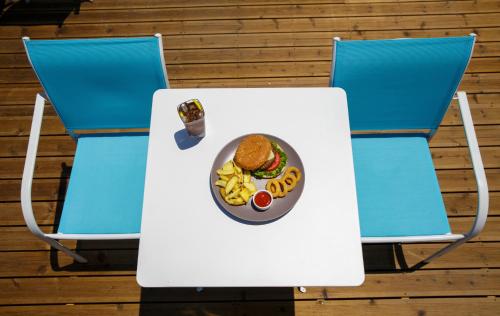 Asteria Hotel - image 4