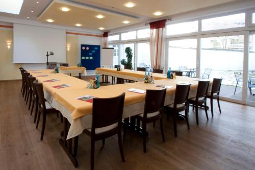 Hotel Zur Krone - image 5