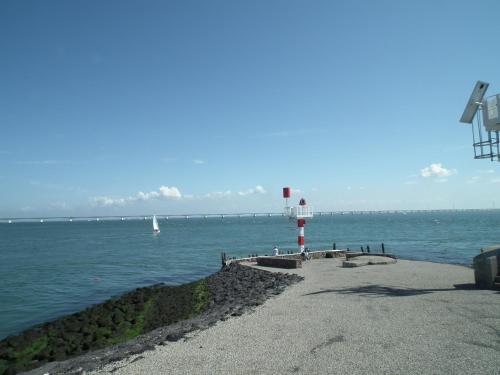 B & B Kaaskenswater in ซีริกซี