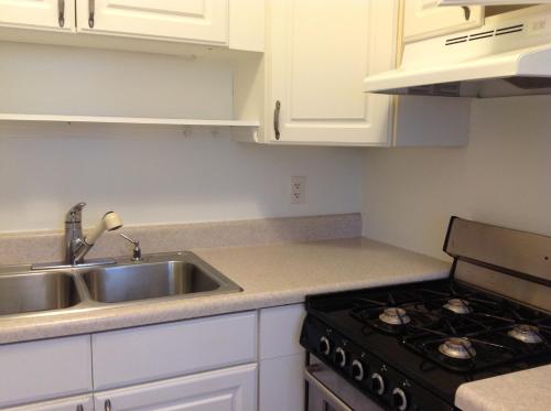 Summerland Suites - image 9