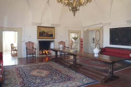 Castello di Casamassella Castello di Casamassella