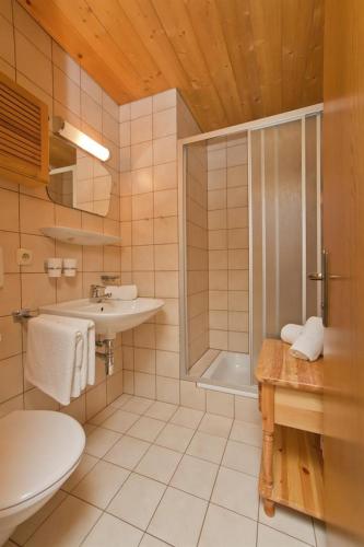 Comfort One-Bedroom Apartment with Balcony