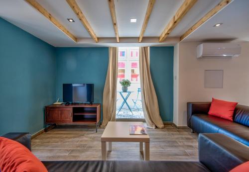 Centrally located Valletta 2-bedroom Loft - image 7