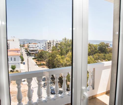 Nikolakakis Rooms Lavrio - image 3