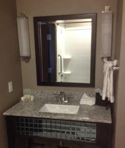 Holiday Inn Hotel & Suites Northwest San Antonio an IHG Hotel - image 2