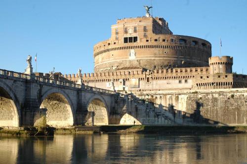 Vatican Relais Rome Suite - image 4