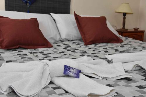 2 twin beds