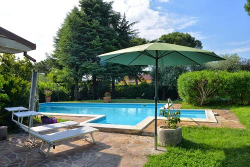  Casa Maria, Ferienwohnung in Manerba del Garda