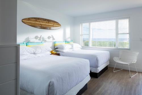 2 double beds