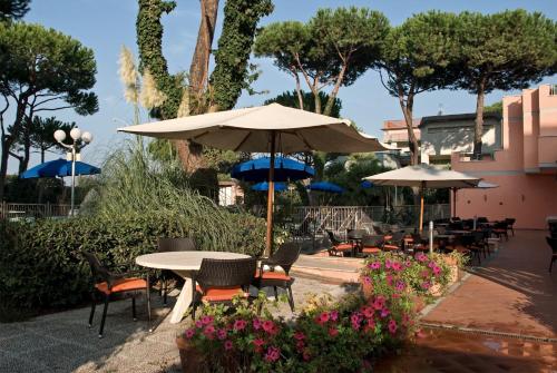 Сад, Versilia Palace Hotel in Маріна ді Піетрасанта
