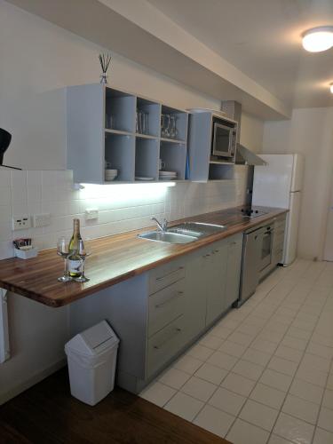 梅顿水域汽车旅馆和公寓