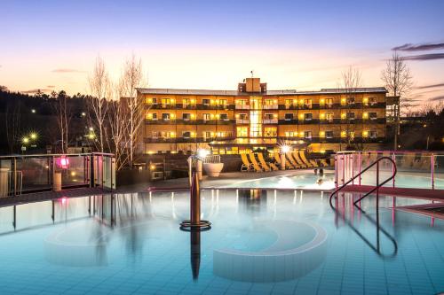 อ่างแช่น้ำพุร้อน, Thermenhotel PuchasPLUS Stegersbach in สเตเจอร์สบาช