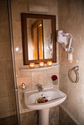 Star Paradise Hotel - Photo 2