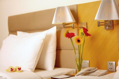 1 queen bed
