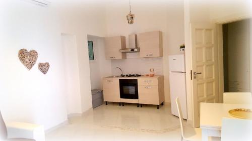 One-Bedroom Apartment image 9