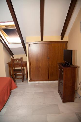 Hostal Niza - image 13