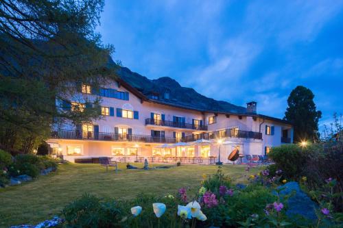 Hotel Chesa Randolina - image 8
