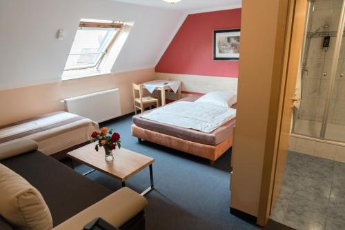 City Hotel Hilden - image 13