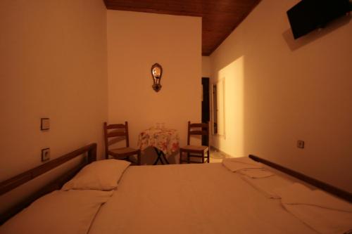 Chania Rooms - image 5