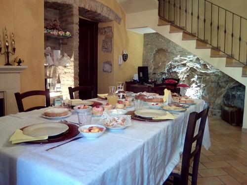 Toit ja joogid, Bed and breakfast La Sentinella in Civita