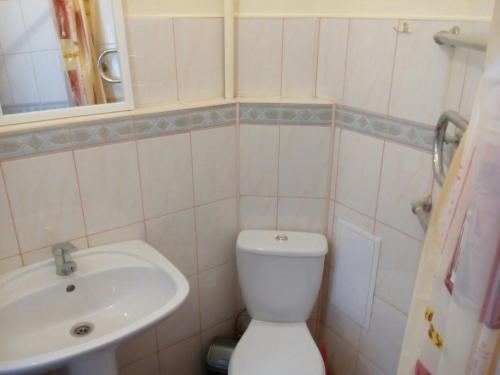 Hostel Mnogoborets F. Klub - image 11